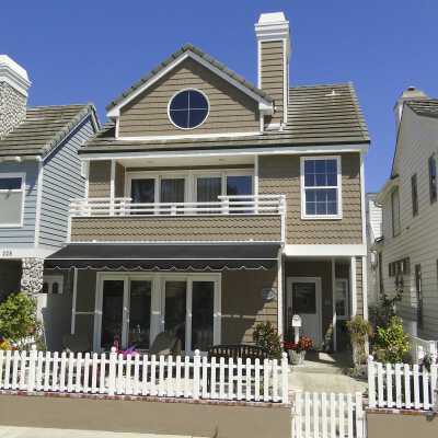 226 Agate Avenue