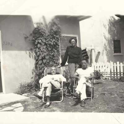 329 1/2 photo of Herman and Frances Pulaski
