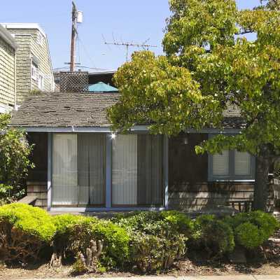 208 Agate Avenue
