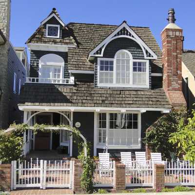223 Agate Avenue