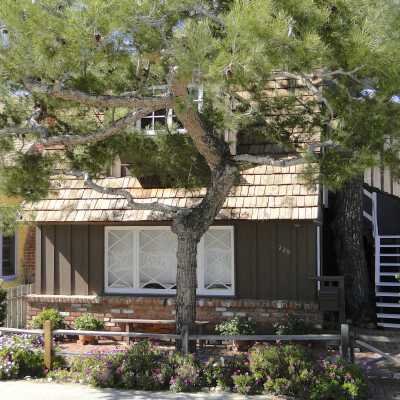 229 Agate Avenue