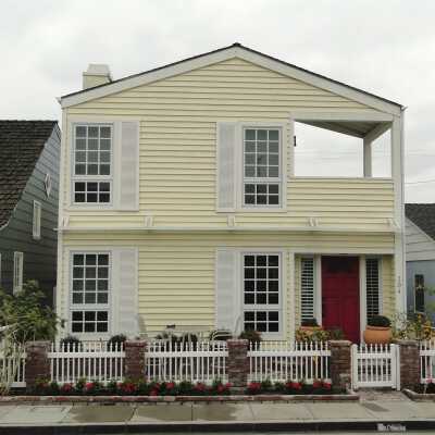 304 Apolena Avenue