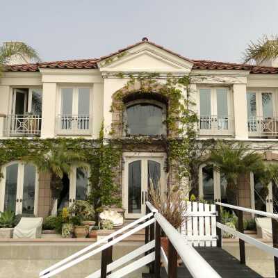 1702 South Bay Front