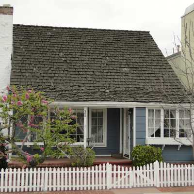 306 Apolena Avenue