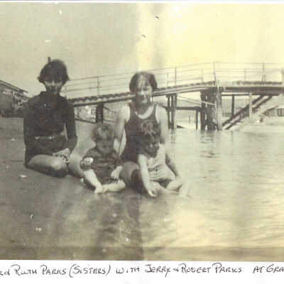 Elizabeth Sawyerd, Ruth Parks, Jerry Parks, and Robert Parks at Grand Canal