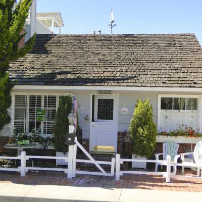 209 Agate Avenue