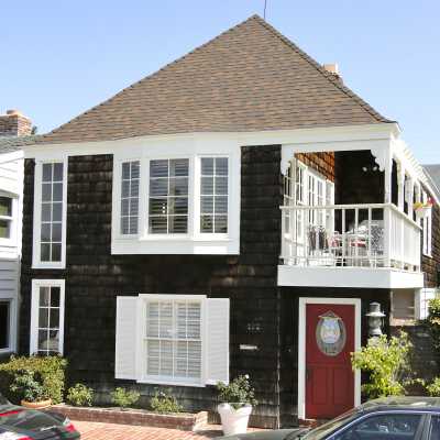 122 Collins Avenue
