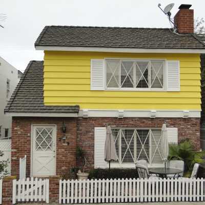 219 Apolena Avenue