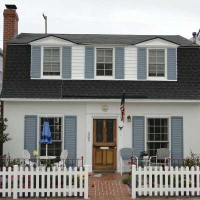 305 Apolena Avenue