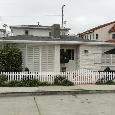 327 Apolena Avenue