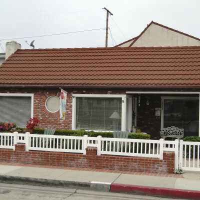 333 Apolena Avenue