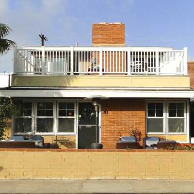 111 Marine Avenue
