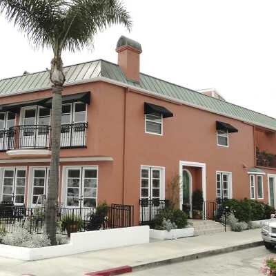 127 East Bay Front