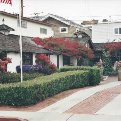 326 Apolena Avenue