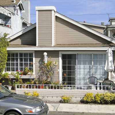 216 Collins Avenue