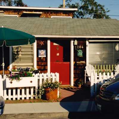 204 Onyx Avenue in 2001