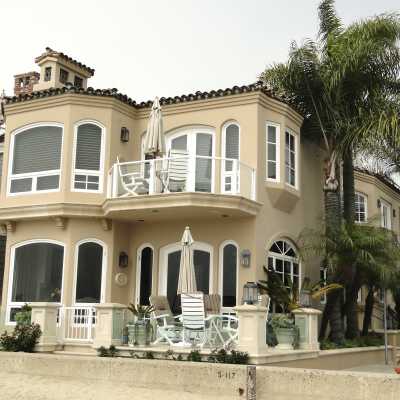 1110 South Bay Front