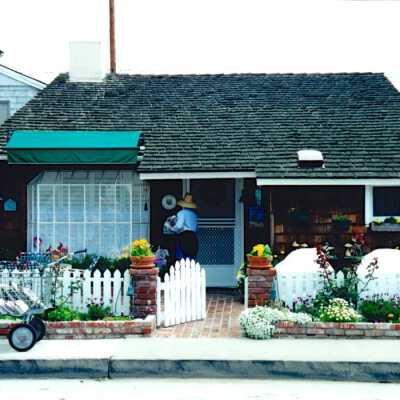 214 Amethyst Avenue in 2001