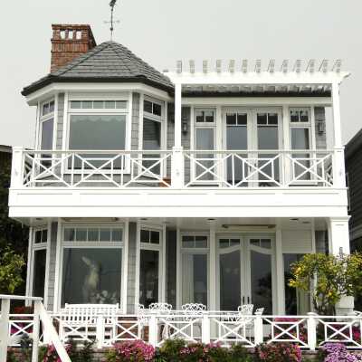 1106 South Bay Front