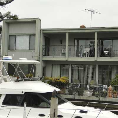 8 Collins Island