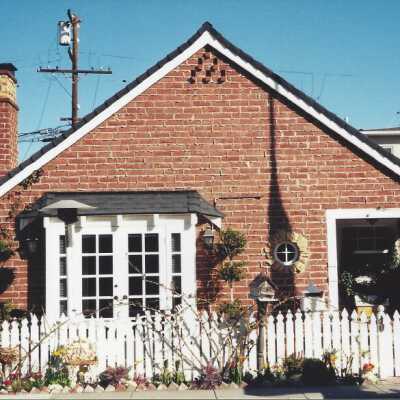 216 Diamond Avenue