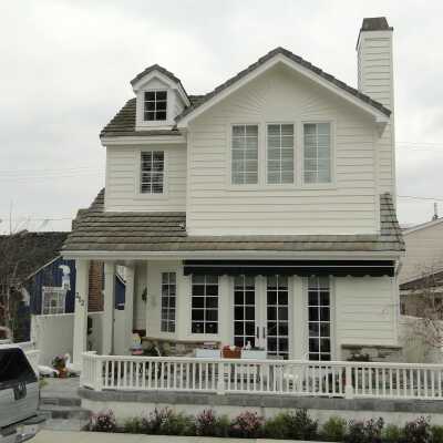 212 Apolena Avenue