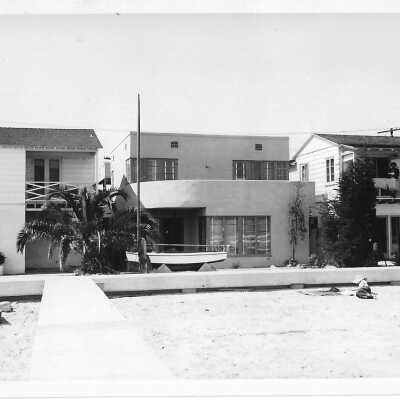 211 E. Bayfront - Charlotte Mulligan House, 1938 print