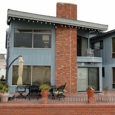 208 South Bay Front