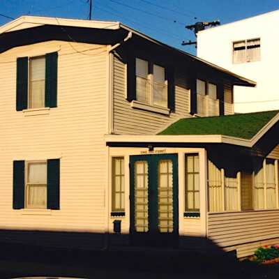 104 Onyx Avenue in 2001