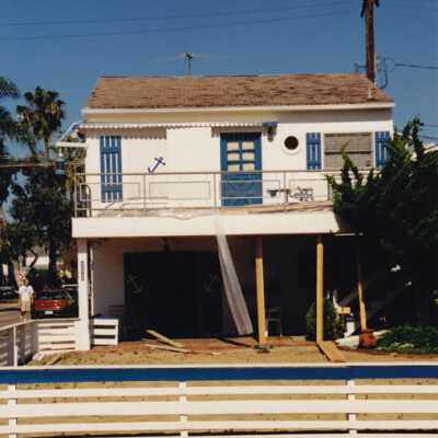 201 Garnet Avenue in 2001