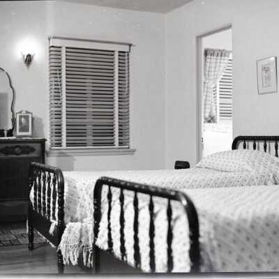 Origformat: Print-Photographic; Resolution: 1200 dpi