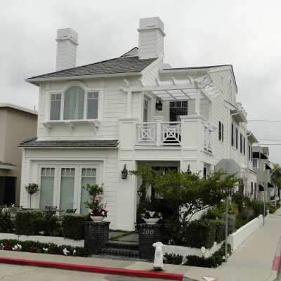 200 Sapphire Ave