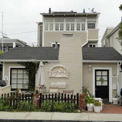 223 Amethyst Avenue