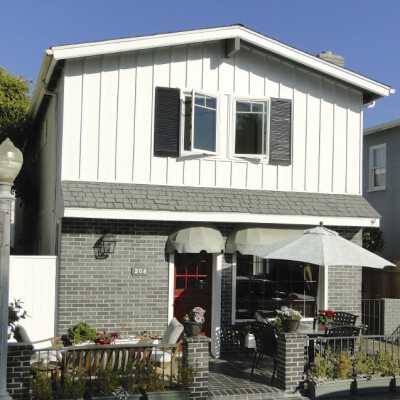 208 Diamond Avenue