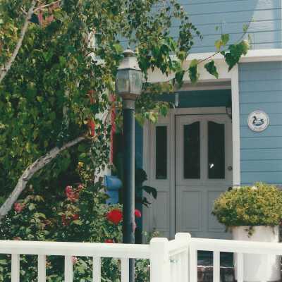 200 Pearl Avenue Door