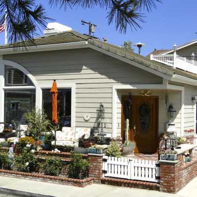 232 Agate Avenue
