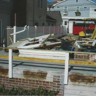 Demolition of the Glassell House, 1204 South Bayfront