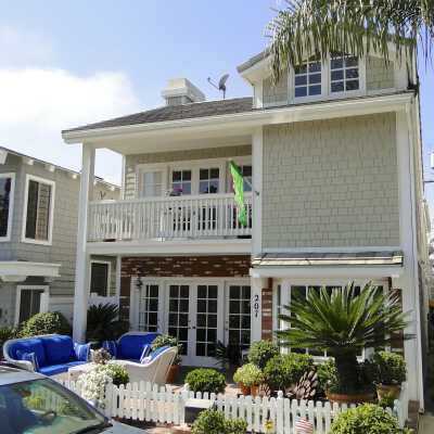 207 Sapphire Avenue