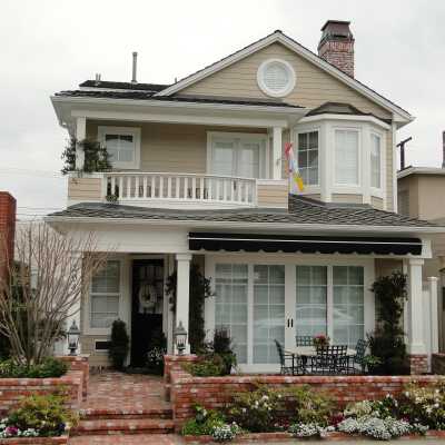 204 Sapphire Avenue