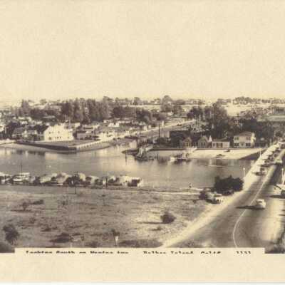 Looking South on Marine Ave- Balboa Island, Calie 1121(?)