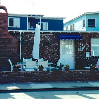 317 Sapphire Avenue in 2001