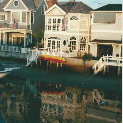 Homes 123,125, and 127 Grand Canal