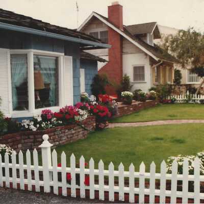 328 Sapphire Avenue