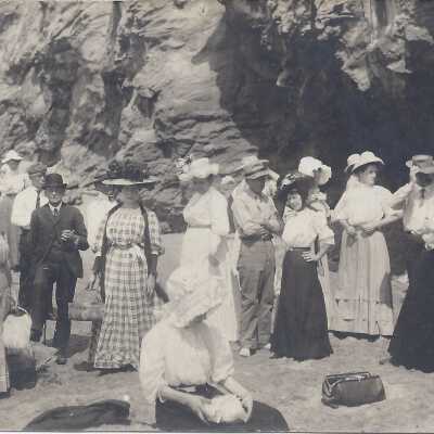 Picnic at Rocky Point in 1908 - Postcard