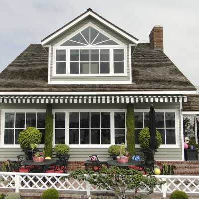 526 South Bayfront