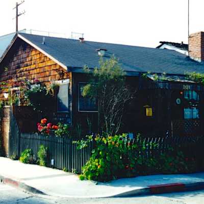 201 Sapphire Avenue in 2001