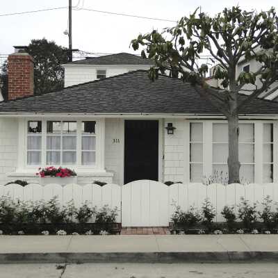 311 Apolena Avenue