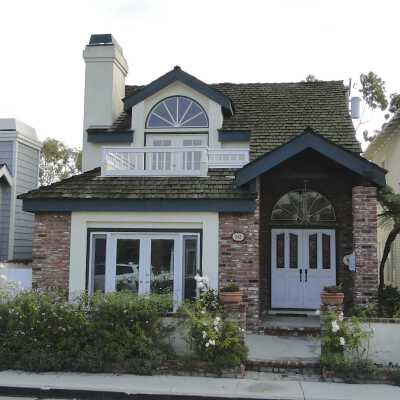 212 Onyx Avenue