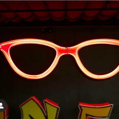 Dr. Barry Bleeck's Glasses