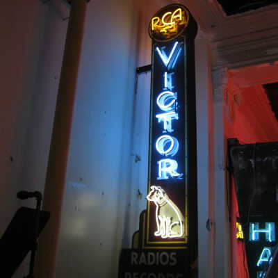 RCA Victor (small)